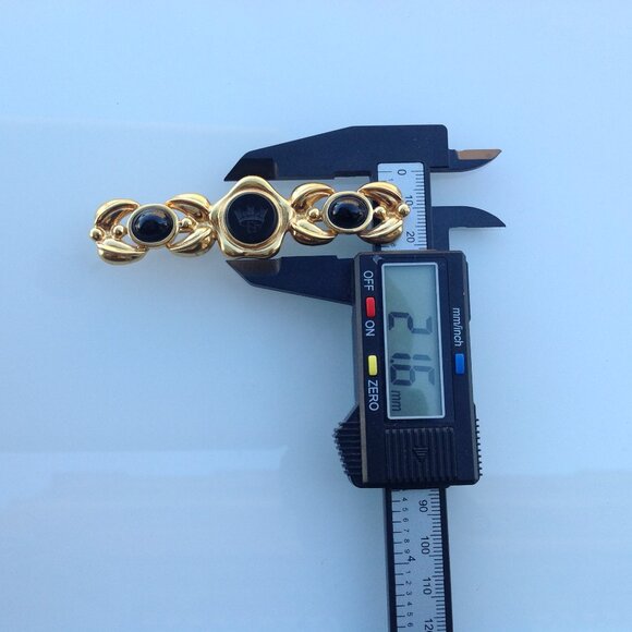 Fendi Brooch Victorian Revival Bar Rhodium Gold Intaglio Logo + Onyx Cabochons - Picture 14 of 16